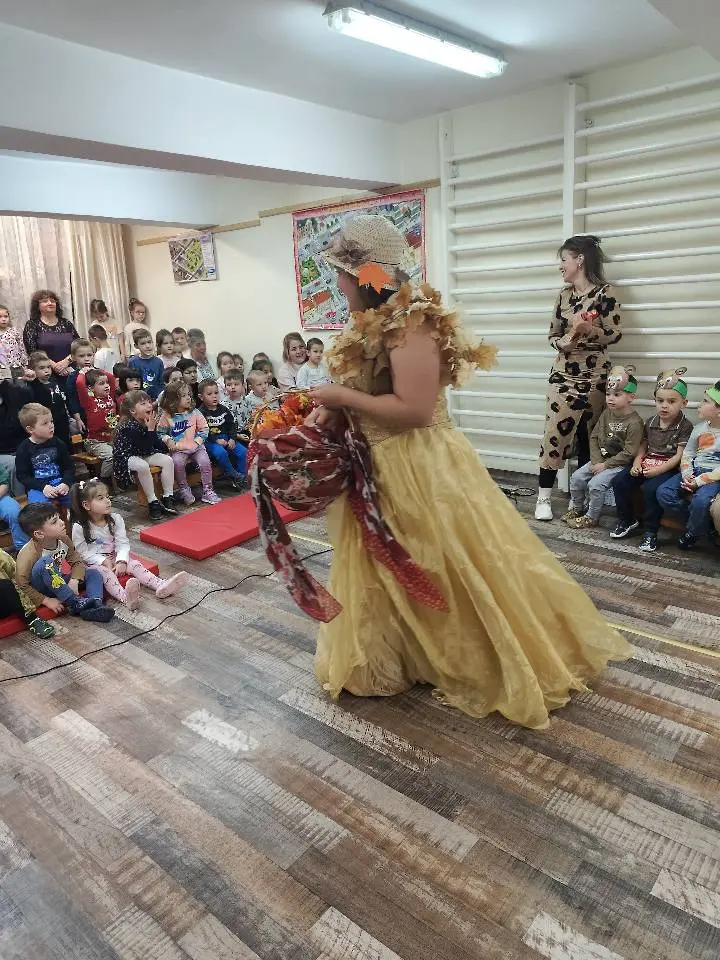 Златна Есен озари Детска градина „Пролет“