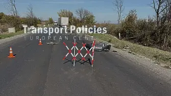 Млада жена загина в тежка катастрофа между кола и камион на пътя Велико Търново - Русе