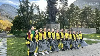 Децата от СК „Ритмика-89“ Враца дадоха пример за отговорност към природата