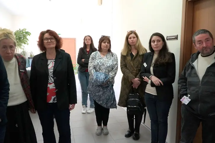  В Република България “Хр. Смирненски ” – Плевен откриха изложбата “Душата на будителя ”/СНИМКИ/ 