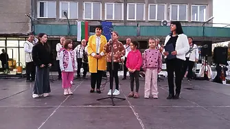 Традиционен събор на село Акациево събра хора от бизо и далеч