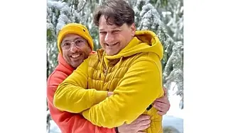 Скандалът продължава: Законна ли е школата на министъра на културата?