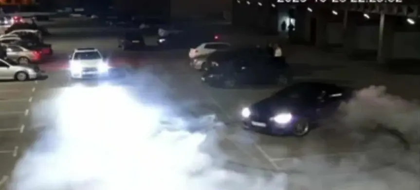 Задържаха водач на лек автомобил за дрифт и опит да осуети проверка в Сливен