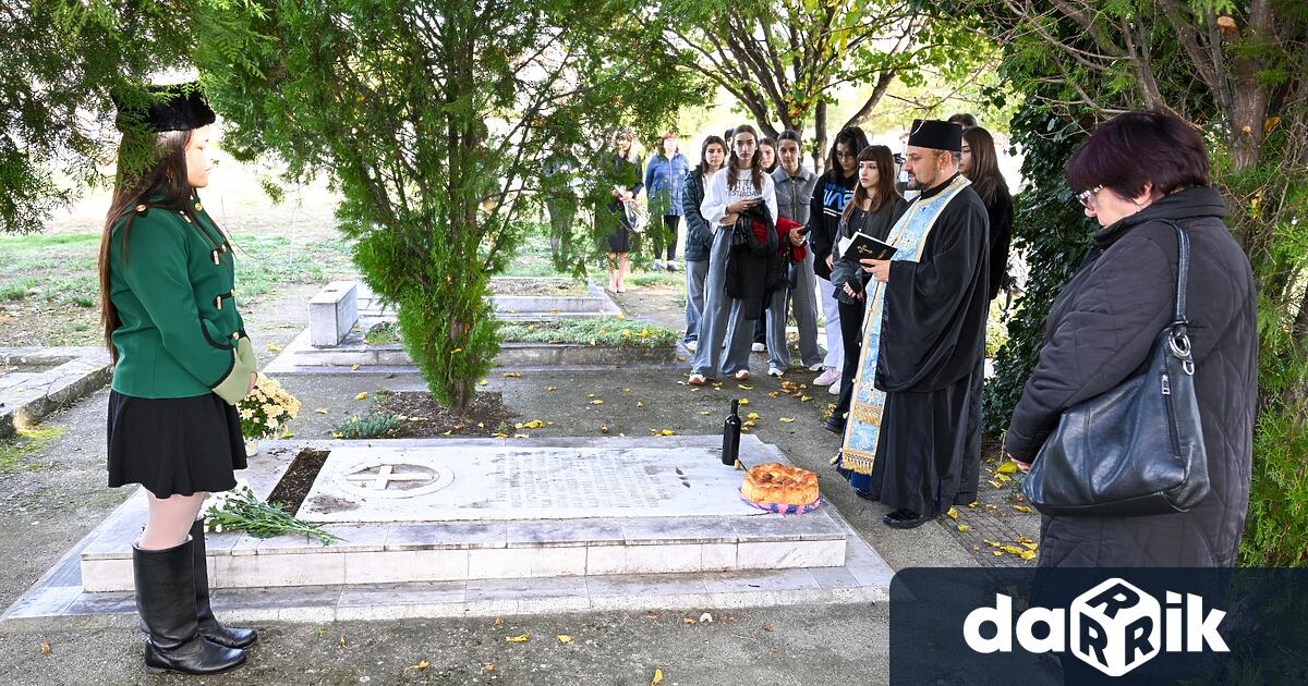 В навечерието на Деня на народните будители в Сливен беше