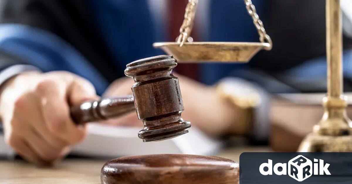 Френските разузнавателни служби подозират че червените отпечатъци на ръце нарисувани