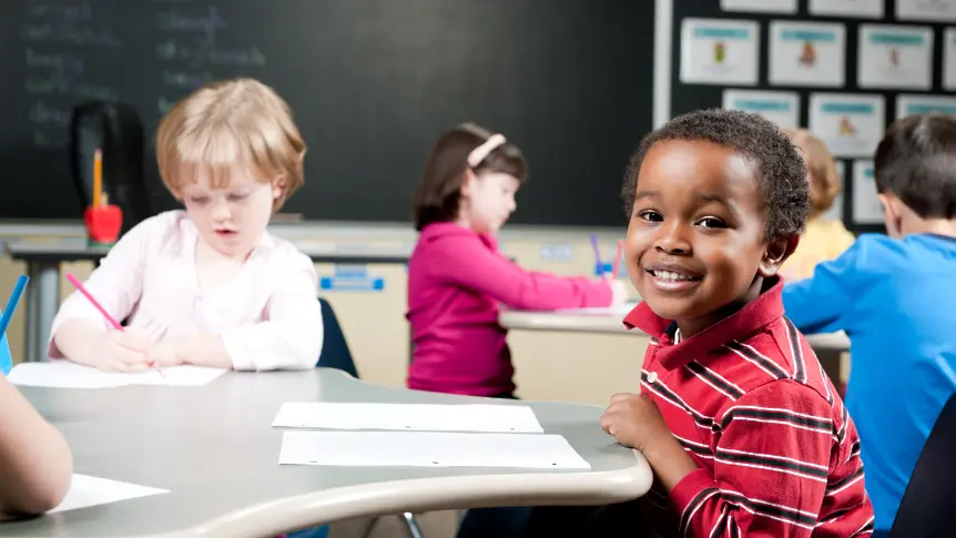 Ако дете не говори български, може да повтаря първи клас