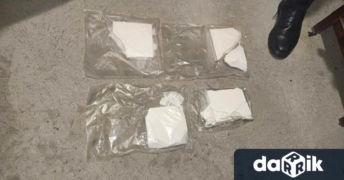 Специализирана полицейска операция срещу наркоразпространението производството и съхранението на наркотици