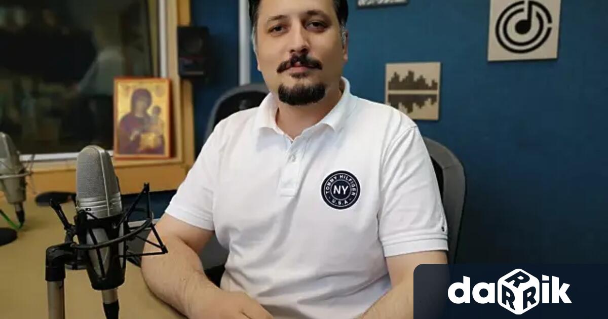 Театралната школа основана от министъра на културата Мариан Бачев се