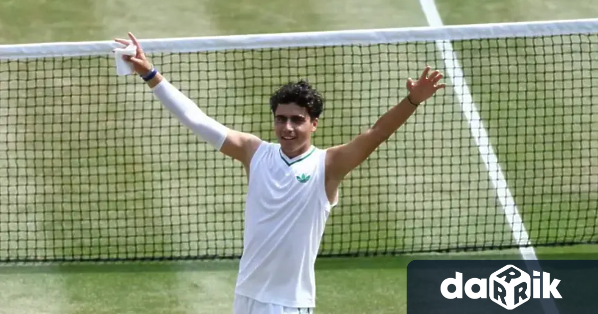 Юношеският шампион от Уимбълдън и ЮЕс Оупън Иван Иванов получи