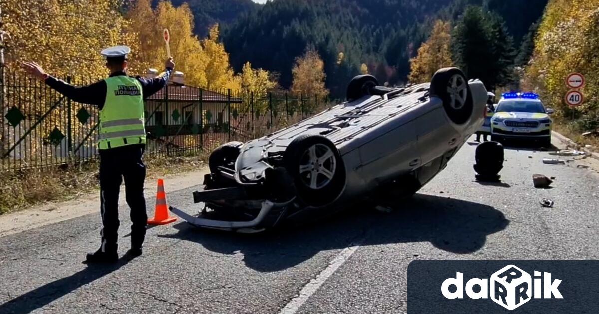 Жена на 21 години и тригодишното ѝ дете са пострадали