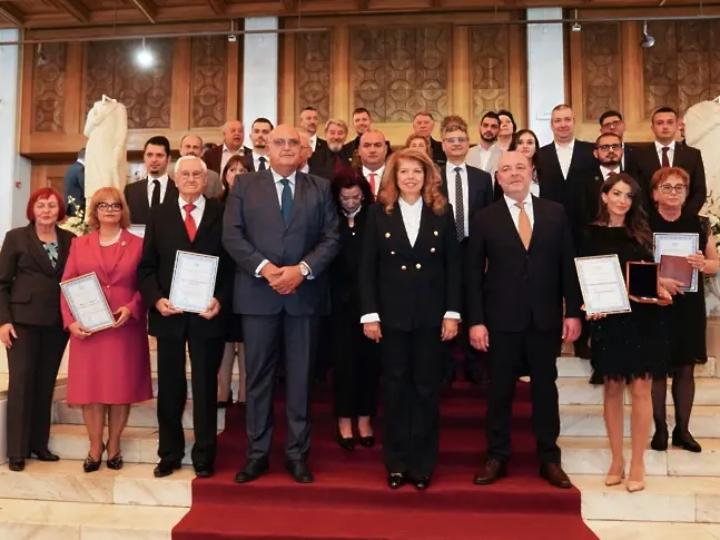  Чл.-кор. проф. доктор Славчо Томов: Нашата задача е да оказваме помощ на хората и по тази причина медицината се учи цялостен живот 