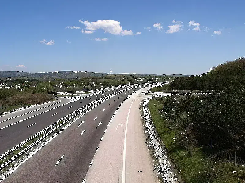 Ограничават движението по част от „Тракия” за два дни