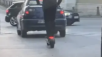 Стартира специализирана полицейска операция за контрол над водачите на индивидуални електрически превозни средства