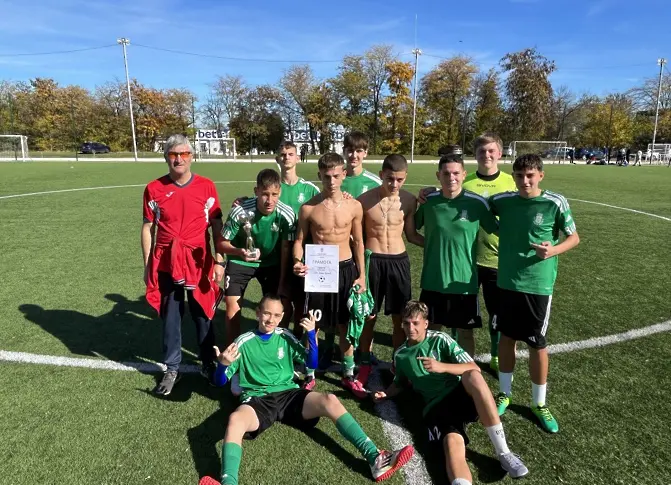 Ясни са победителите в общинския етап на Ученическите игри по футбол в Плевен за учебната 2025/2026 година