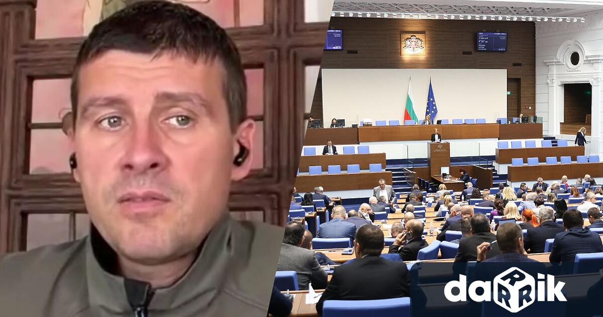 Председателят на парламентарната група на Величие Ивелин Михайлов бе ексклузивен