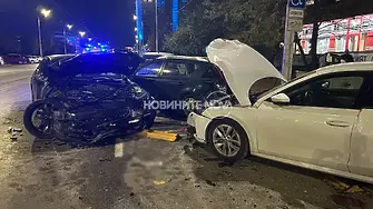 Шофьорът, ударил шест коли на бул. „Витоша“, се оказа с 1,52 промила