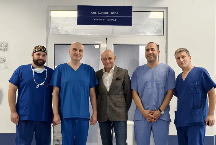 За първи път в България: Ортопеди в ,Сърце и Мозък‘ поставиха индивидуално изработена тазобедрена става