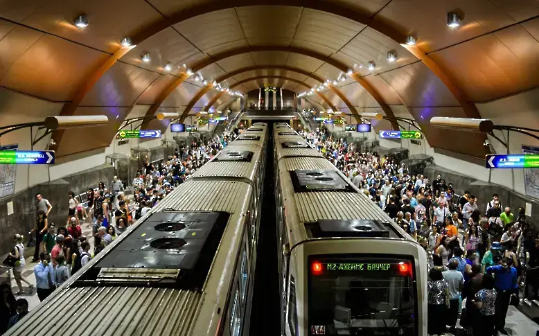 Днес и утре спира движението по третата линия на софийското метро