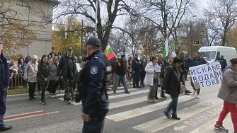 Протест срещу водната криза затвори главния път Велико Търново – Русе