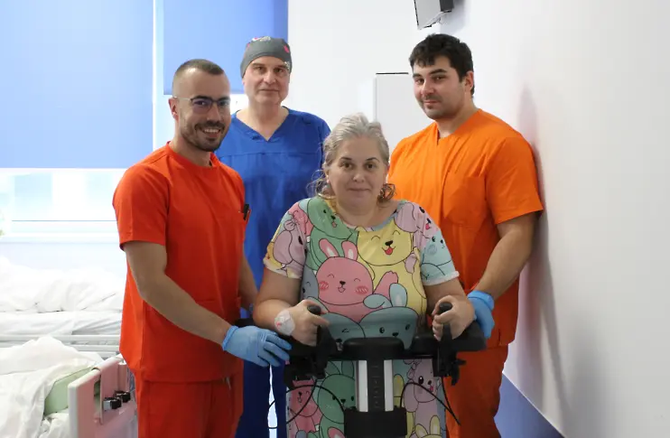 За първи път в България: Ортопеди в ,Сърце и Мозък‘ поставиха индивидуално изработена тазобедрена става