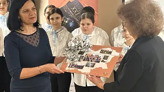 Книгата „Плевен в XXI век“ ще бъде добавена във фонда на всички училищни и читалищни библиотеки в Плевен