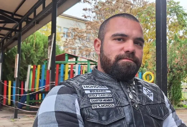  Румен Барфончовски: Скулпторът е като супергерой, чиято супер сила е да  оставя история