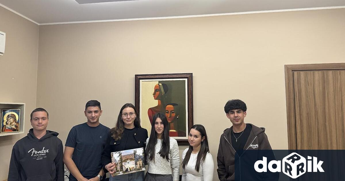 Заместник кметът по здравеопазване и социални дейности на Община Враца Вероника