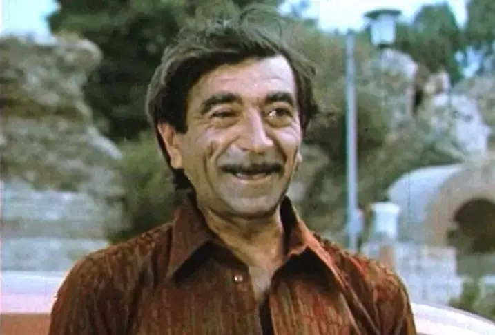 В град Левски откриват скулптурната композиция в памет на актьорите Георги Парцалев и Григор Вачков и писателя Дончо Цончев