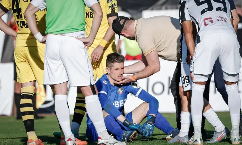 След решението на Съда случаят с хвърлената бутилка по време на пловдивското дерби няма да приключи с глоба