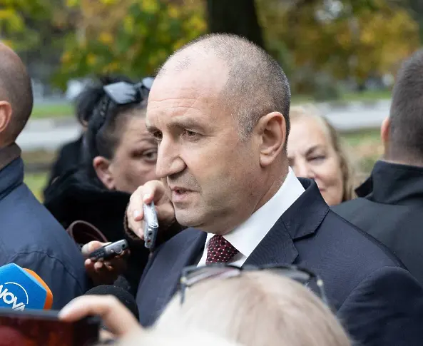 Президентът: Коалицията Магнитски затъва под тежестта на голямото Д