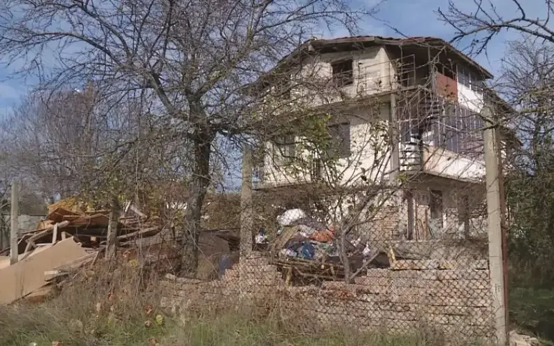 Варненски полицаи пресякоха опит за имотна измама