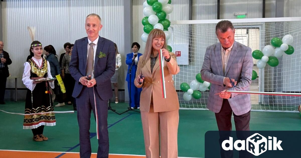 Поредната съвременна инвестиция в модерна учебна среда беше открита на