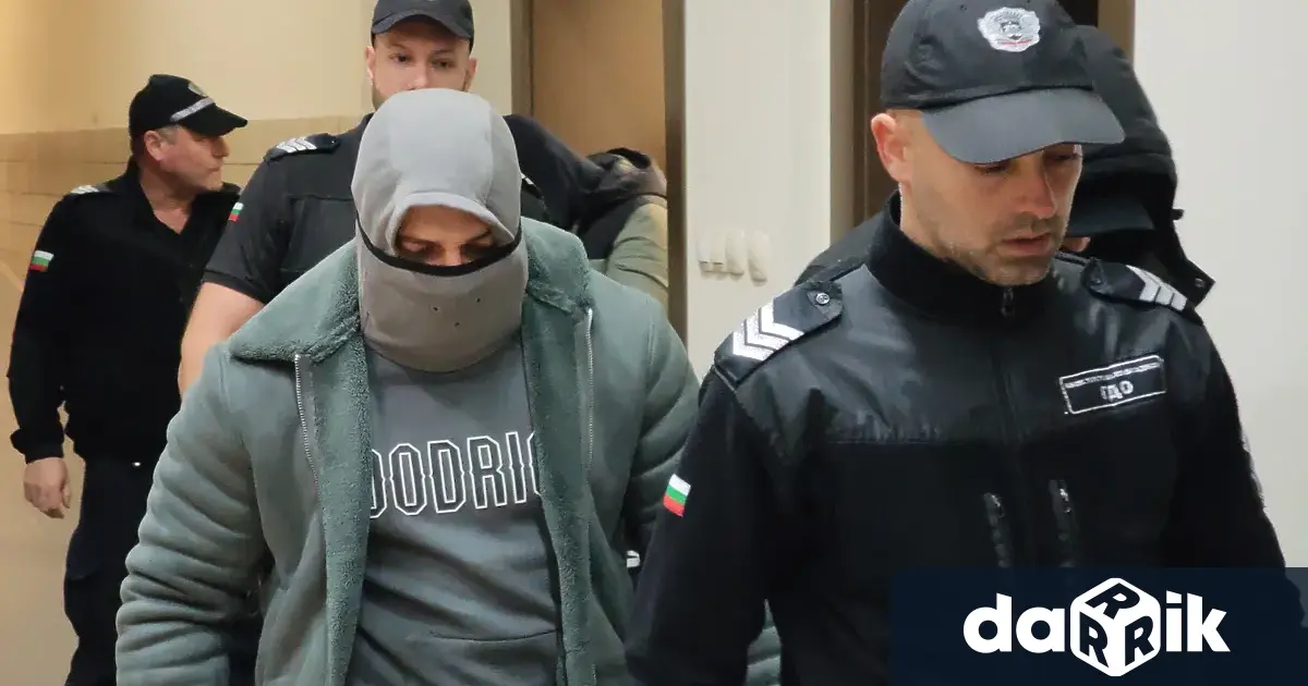 Четиримата задържани за източване на 7 тона дизелово гориво от