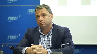  Делян Добрев: Всички партии в парламента вече се делят на леви, по-леви и най-леви 