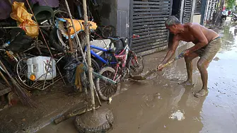 Президентът на Филипините обяви извънредно положение заради тайфунът „Калмаеги“ отнел живота на близо 140 души