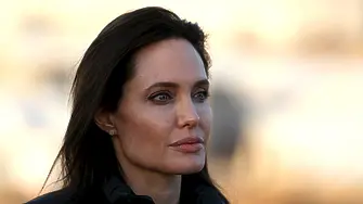 Анджелина Джоли влезе в сърцето на войната: Какво видя актрисата в обстрелвания Херсон