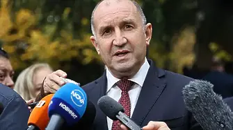 Румен Радев призова за освобождаването на Саркози