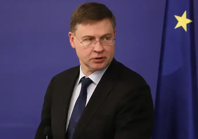 Валдис Домбровскис: България върви по план към приемането на еврото