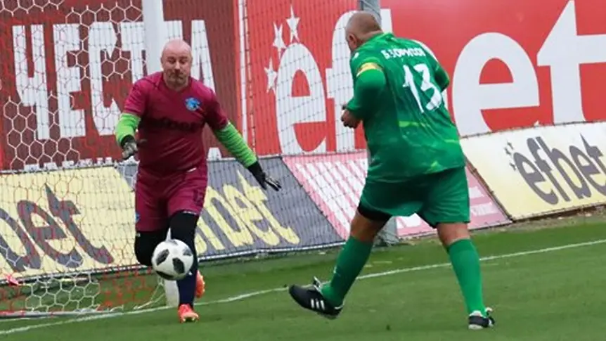 Бойко Борисов се развихри, вкара 7 гола за „Бистришките тигри“