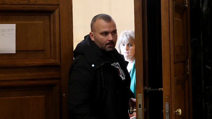 Обвиненият за катастрофа със загинал: Пишех SMS и явно съм отпуснал крака си върху газта