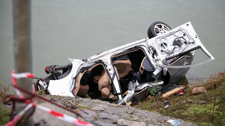 Румънският каналджия, причинил смъртта на шестима след гонка с полицията, остава в ареста