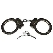 Двама мъже са задържани за кражба на златни накити