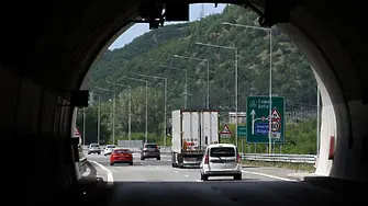 Няма осветление в тунела на „Струма” между София и Перник