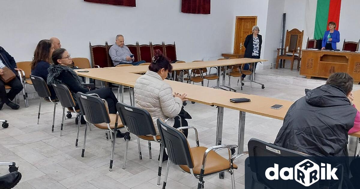 В сградата на Община Котел се проведе среща между граждани