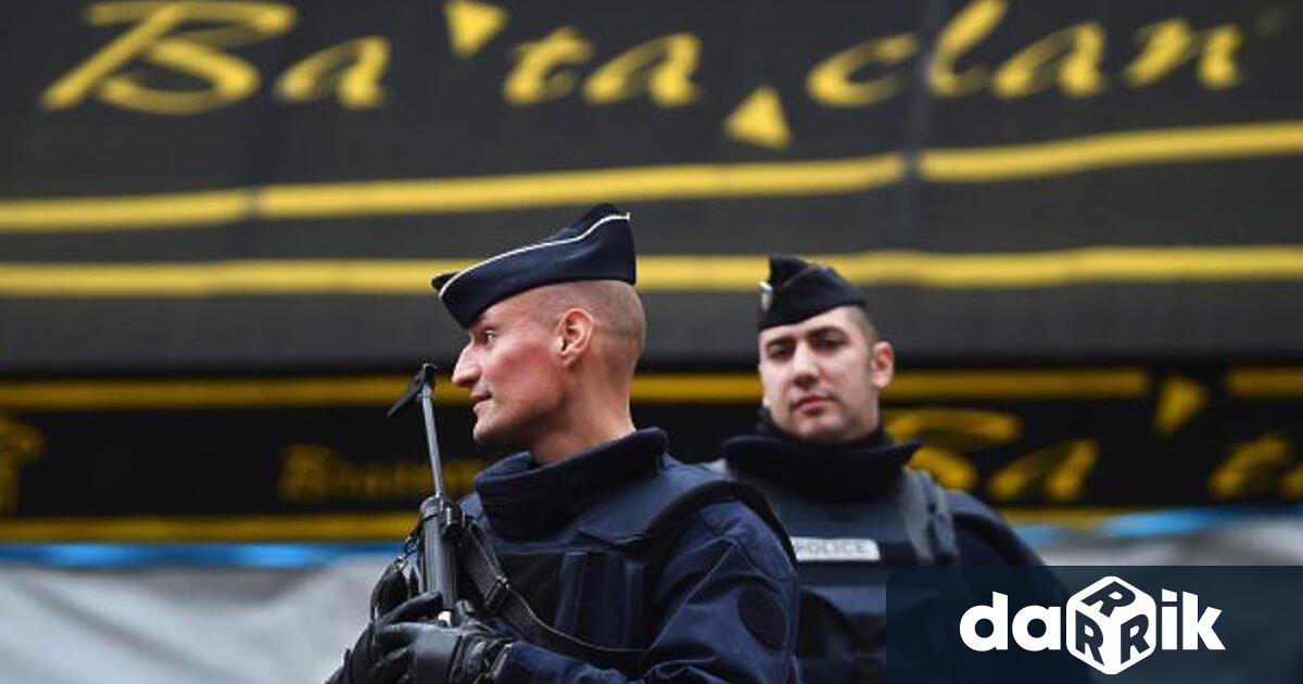 Франция отбелязва днес 10 ата годишнина от атентатите в Париж На