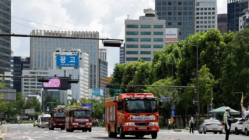 Камион се вряза в множество хора на пазар в Южна Корея