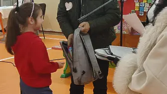 Кметът на Монтана гостува на децата от ІІІ основно училище в  деня на добротата