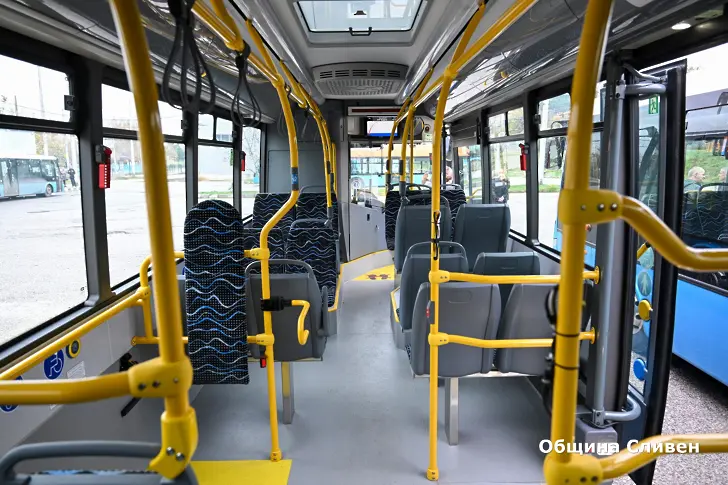 Доставиха нови електрически превозни средства в Сливен
