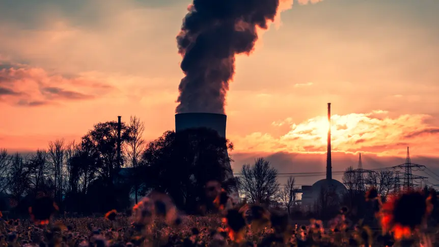 Отломки от украински дронове са паднали върху руска АЕЦ 