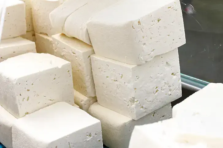 9500 тона фалшиво сирене са продадени у нас, само за първите 9 месеца на годината